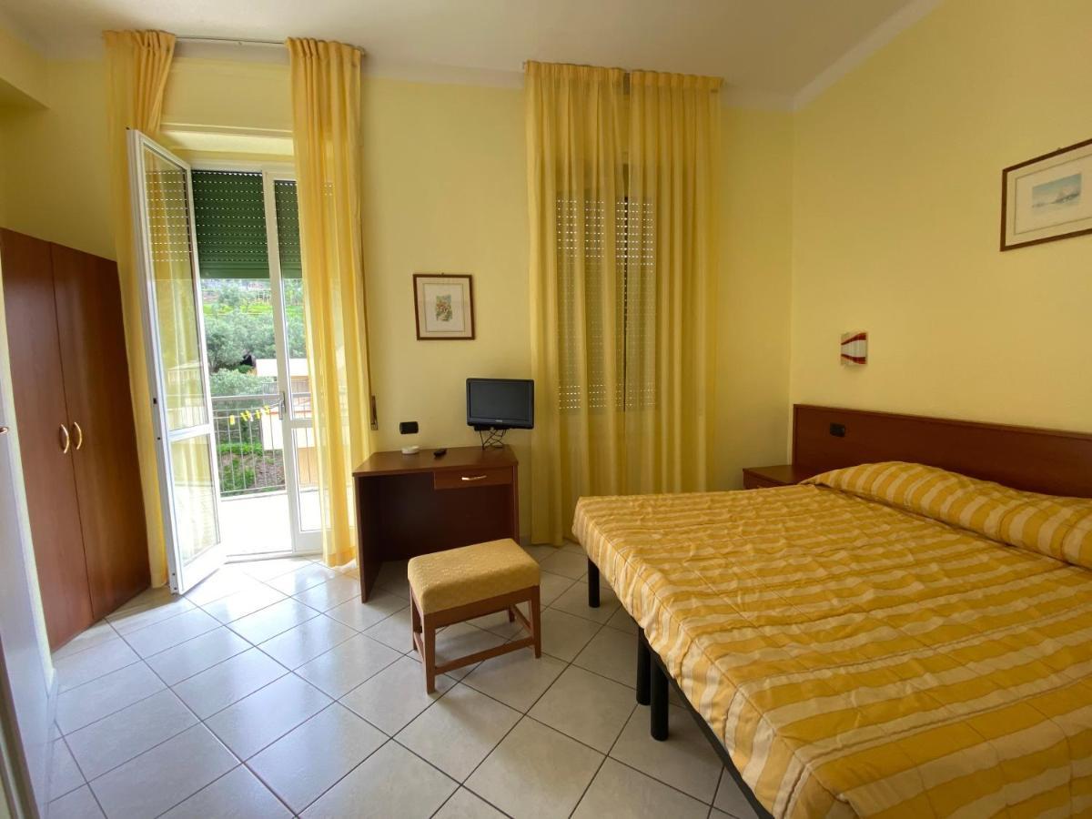 Hotel Rio Alassio Extérieur photo