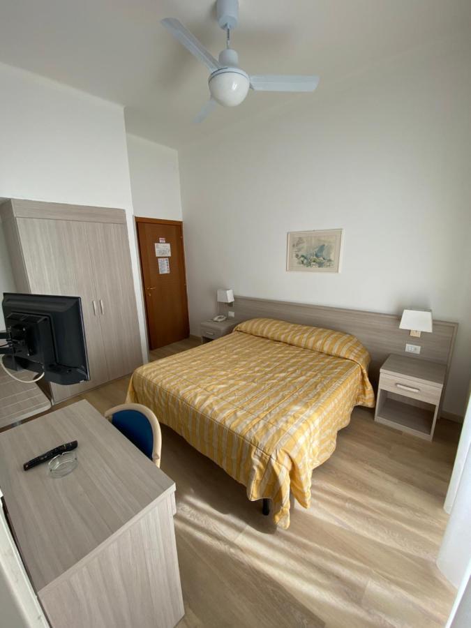 Hotel Rio Alassio Extérieur photo