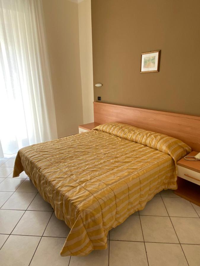 Hotel Rio Alassio Extérieur photo
